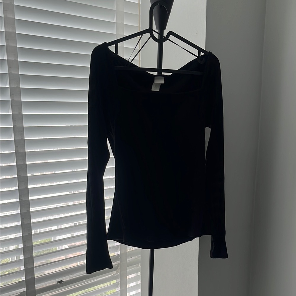 H&M Black Long Sleeve Blouse